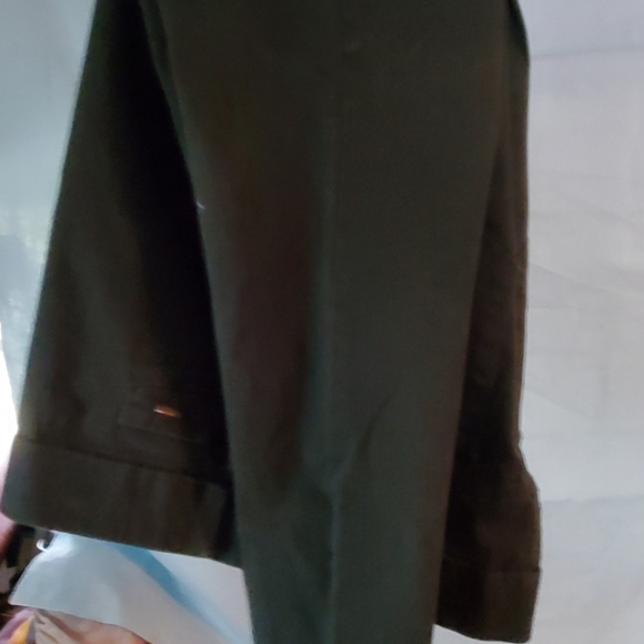 Sleek straight leg - Picture 2 of 4